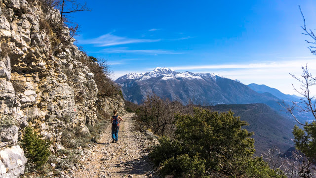 Jul&Gaux SerialHikers autostop hitchhiking aventure adventure alternative travel voyage volontariat volonteering tivat kotor montenegro