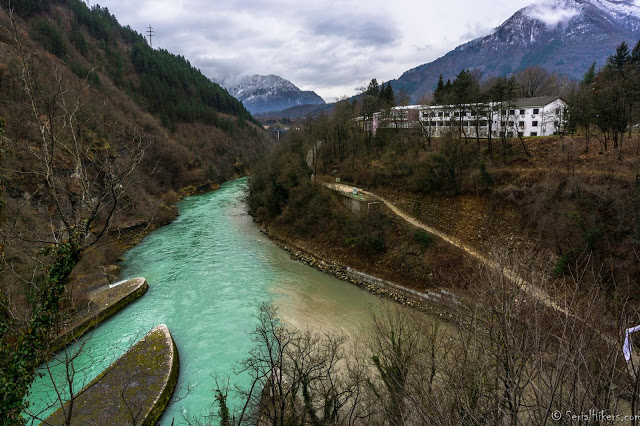 Jul&Gaux SerialHikers autostop hitchhiking aventure adventure alternative travel voyage volontariat volonteering bosnia