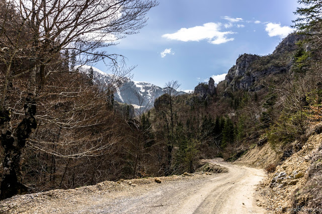 Jul&Gaux SerialHikers autostop hitchhiking aventure adventure alternative travel voyage volontariat volonteering kosovo rugova