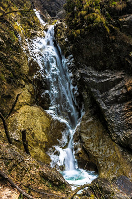 Jul&Gaux SerialHikers autostop hitchhiking aventure adventure alternative travel voyage slovenie slovenia gorges enfer devil