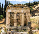 Jul&Gaux SerialHikers autostop hitchhiking aventure adventure alternative travel voyage volontariat volonteering delphi greece grece ancient archaeological archeologique