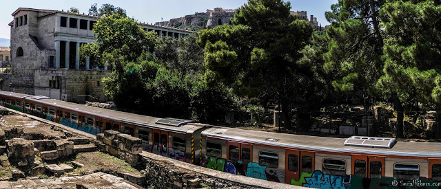 Jul&Gaux SerialHikers autostop hitchhiking aventure adventure alternative travel voyage volontariat volonteering athenes athens metro