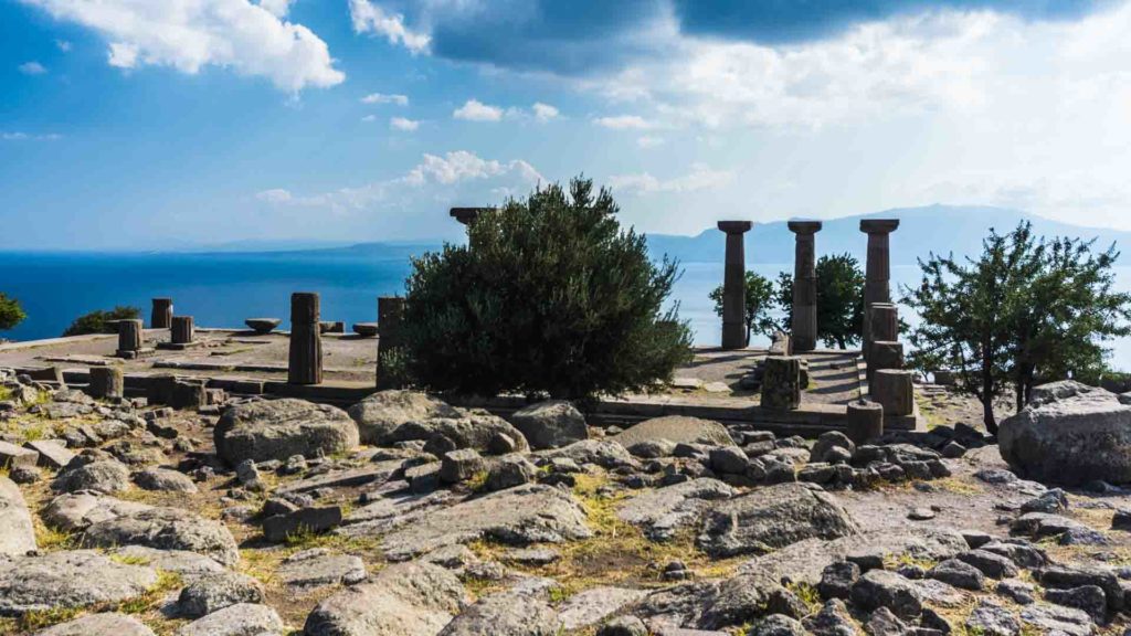 Turquie Assos archaeological archéologie Turkey serialhikers tour du monde world trip voyage alternatif autostop hitchhiking volontariat volonteering adventure aventure