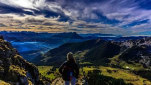 SerialHikers stop autostop world monde tour hitchhiking aventure adventure alternative travel voyage sans avion no fly montagnes suisse