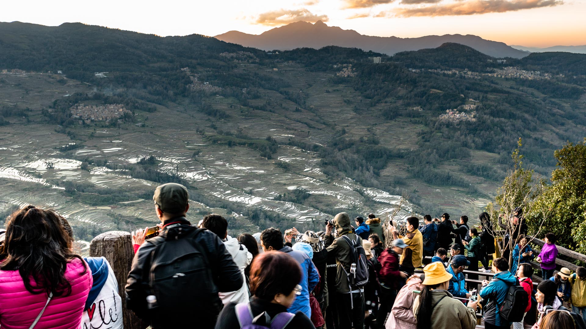 SerialHikers stop autostop world monde tour hitchhiking aventure adventure alternative travel voyage sans avion no fly tourisme masse lieux sur-fréquentés responsable overtourism