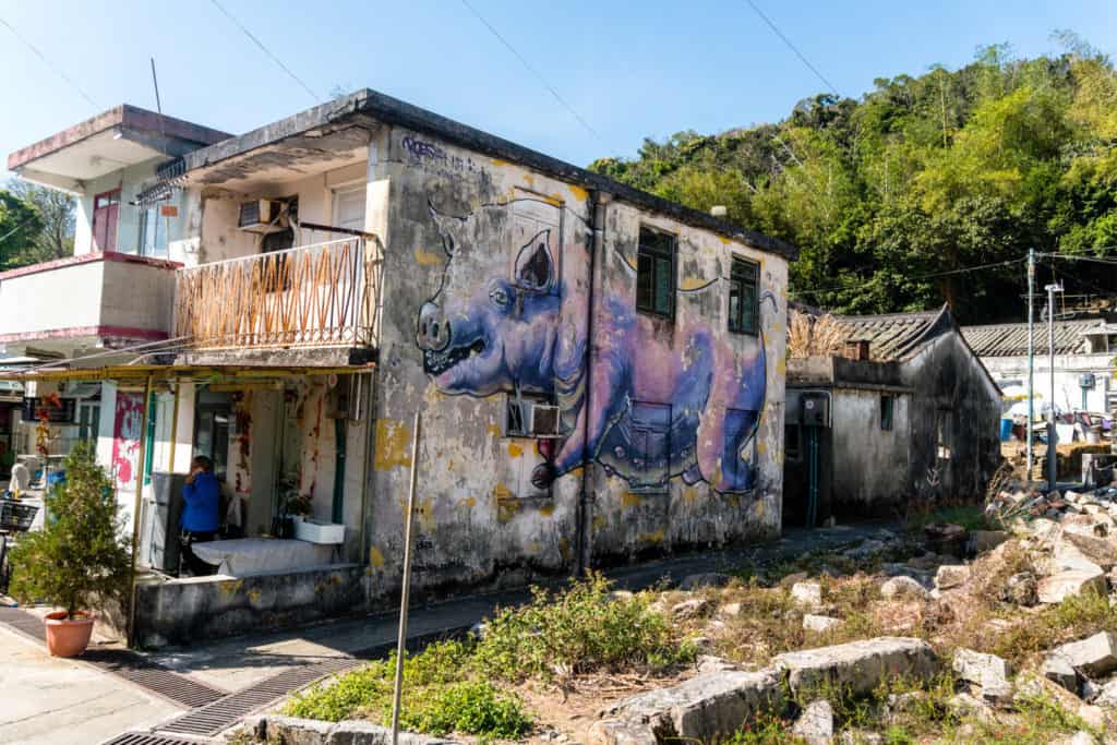 SerialHikers stop autostop world monde tour hitchhiking aventure adventure alternative travel voyage sans avion no fly hong kong ile lamma island randonnee hike street art