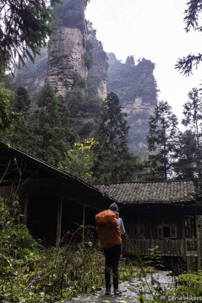 backpacking Jul&Gaux SerialHikers stop autostop world tour hitchhiking aventure adventure alternative travel voyage volontariat volonteering china chine zhangjiajie parc park avatar