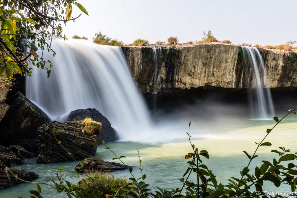 SerialHikers stop autostop world monde tour hitchhiking aventure adventure alternative travel voyage sans avion no fly vietnam dray nur waterfalls cascade