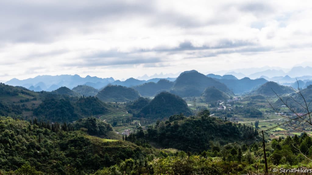 SerialHikers - Alternative Travel Blog SerialHikers - Engaged Travel & Without Flight Hitchhiking trip on the Ha Giang loop and the Cao Bang mountains - Vietnam South East Asia, Vietnam Mountains, Nice roads